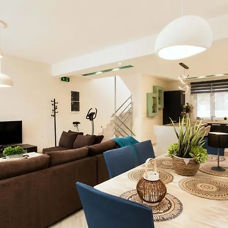 Gpn Sunset House *